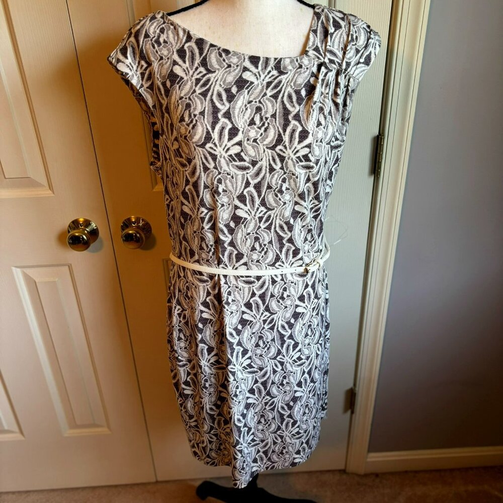 Roz & Ali Sleeveless, Asymmetrical Neckline Dress, Gray & White, Size 12, NWT